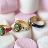 BAGUE NELA EMAIL FUCHSIA EMERAUDE